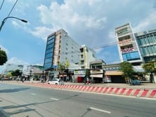 Hình ảnh Nhà 3 tầng MT Huỳnh Tấn Phát Quận 7. 6*24 nhỉnh 20 tỷ.
