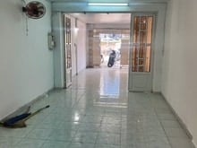 Hình ảnh Cho thuê nhà 1 trệt 1 lầu mặt tiền sầm uất Nguyễn Xí (Gần Vincom)