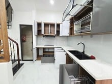 Hình ảnh Tôi cần bán nhà ngõ Nguyễn Văn Linh, giá 15.8 tỷ, 45m2x6T, thang máy