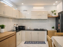 Hình ảnh Nhà mới 4 tầng, hẻm xe hơi gần Lê Văn Lương