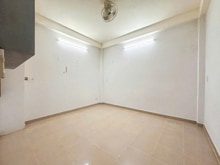 Hình ảnh Nhà 3 tầng mặt tiền hẻm đường Huỳnh Tán Phát, sổ hồng riêng