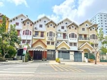 Hình ảnh SIÊU VIP - Biệt thự 3 lầu áp mái mặt tiền đường Phú Thuận, Quận 7