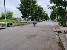Hình ảnh Nhà mặt tiền đường nhựa rộng 16 m Quận 7. 5*21 chỉ 13,6 tỷ.