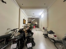 Hình ảnh Nhà hẻm Lạc Long Quân - Lý Thường Kiệt - 2 tầng - 7 phòng - An ninh