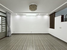 Hình ảnh ĐẤT RỘNG Nhà Nguyễn Kiệm, Phú Nhuận-dt:97m²-4pn 5wc-giá:3tỷ100-ntcb