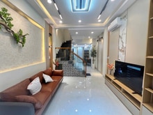 Hình ảnh SÁT MẶT TIỀN Trường Sa,Tân Bình-dt:40m2-2pn 3wc-2,350 tỷ-plrr