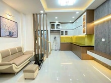 Hình ảnh Bán gấp nhà Hoàng Dư Khương Q.10 4,5m x 7m Nở hậu L 2PN 3WC có Sổ hồng