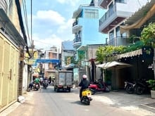 Hình ảnh Bán nhà gần Phan Đăng Lưu, Hẻm Ô Tô, 67m2, 2 tầng 3PN giá chỉ 7.67 tỷ