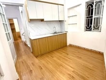 Hình ảnh Nhà đẹp ngõ Lạc Long Quân, giá 7.98 tỷ, 33m2x5T, ẢNH THẬT