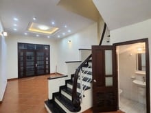 Hình ảnh Nhà đẹp long lanh ngõ Đê La Thành, giá 9.3 tỷ, 49m2x5T, ẢNH THẬT