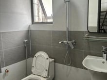 Hình ảnh Bán nhanh nhà ngõ Lạc Long Quân, giá 29 tỷ, hơn 100m2x5T, sân vườn