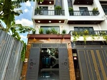 Hình ảnh Nhà Thạnh Xuân 25, DT:4x18M, Lửng, 3 Lầu, 4PN, 6VS, Gara ô tô, p.thờ