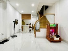 Hình ảnh 📍Nguyễn Thiện Thuật • P2 • Q3   💰 5 tỷ 275 ( TL )   📐DT ( 3.55x9m )