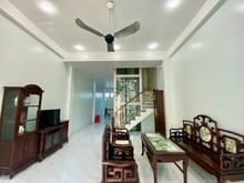 Hình ảnh Cho thuê nhà 4 tầng thang máy Acc Vĩnh Hoà Bắc Nha Trang 20 Triệu