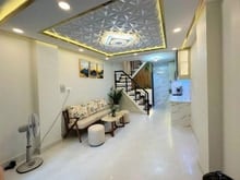 Hình ảnh Chốt nhanh nhà đẹp Huỳnh Tấn Phát Q.7 4,2mx8m 3PN 3WC vào ở ngay