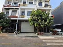 Hình ảnh Bán nhà 2 lầu mặt tiền Dt747 Tân Uyên Bình Dương cho thuê 12tr/tháng