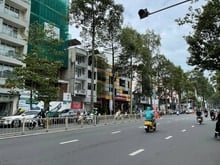 Hình ảnh Tòa nhà mặt tiền Trần Hưng Đạo – Q1, 6 tầng , thang máy chỉ 49 ty