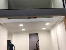 Hình ảnh Chính chủ cho thuê 2 tầng nhà mới xây xong 80m2 có thang máy , ngõ oto