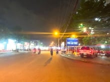 Hình ảnh Nhà 2 mặt tiền kinh doanh nhà hàng vị trí trung tâm phố ẩm thực