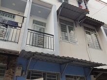 Hình ảnh Bán nhà hà huy giáp. 3 phòng ngủ. Sân thượng. Hẻm xe hơi