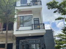 Hình ảnh Bán Nhà 2 Lầu 1 Trệt + Tum Ngay Cạnh Chợ Đêm Hòa Lân - TP. Thuận An -
