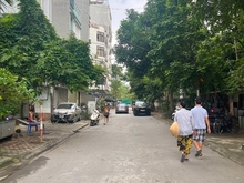 Hình ảnh Nhà đẹp Khu Tái Định Cư Phú Diễn, Lô Góc 2 Mặt Tiền, 3 ÔTô tránh,KD
