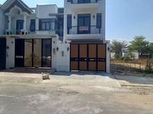Hình ảnh Nhà Mới Cần Bán. Trung Tâm Thị Trấn Trảng Bom. Đối Diện Công Viên. Sổ