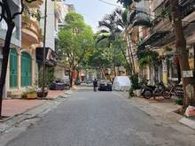 Hình ảnh Bán gấp Nhà 5 tầng ĐỖ QUANG, lô víp, vỉa hè, oto tránh, kinh doanh đih