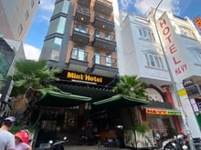 Hình ảnh Bán Nhanh - Building ngay Bến Vân Đồn 7L Giảm 10 Tỷ còn 40 Tỷ