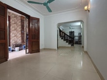 Hình ảnh Bán nhà Thạch Bàn dân xây còn mới, gần hồ Thạch Bàn, trung tâm, 45m2