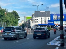 Hình ảnh Mặt tiền vòng xoay Lý Thường Kiệt - Lạc Long Quân 140m2 -5 tầng -42 tỷ