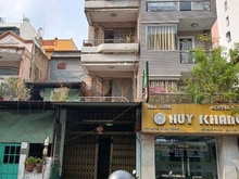 Hình ảnh MT Cao Đạt 172 P1 Q5 ; cấu trúc nhà 5 tầng chỉ 11 tỷ