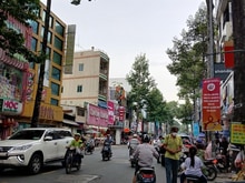 Hình ảnh MT Nguyễn Trãi giáp Q1. Kinh doanh sầm uất , khu thời trang
