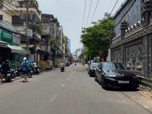 Hình ảnh Nhà 4 tầng. Xe hơi đỗ cửa. Cách 99m ra Lê Quang Định. Ngang hơn 4m