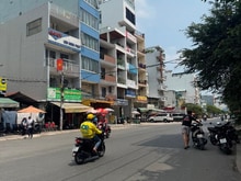 Hình ảnh Oto để nhà. 20m Phạm Văn Bạch . Dtich 100m vuông A4. Chỉ hơn 70tr/m