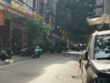 Hình ảnh Cho thuê nhà phân lô ngõ 102 Khuất Duy Tiến. 55m2, 4 tầng, 22tr/th