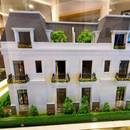Em Bắp Quận 2