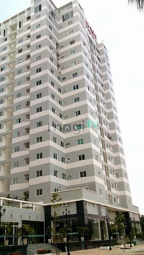 Long Phụng Apartment