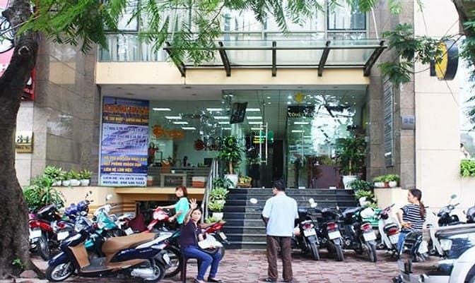 Grand Building