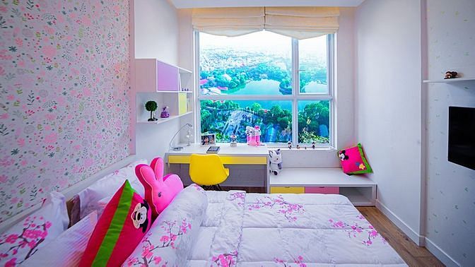 Diamond Lotus Lake View