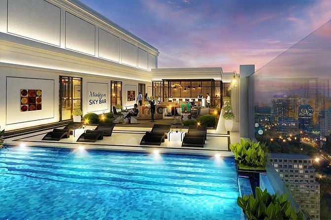 The Grand Manhattan