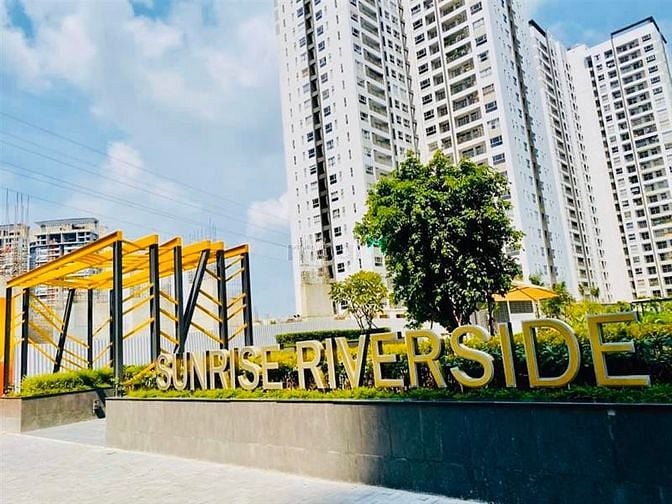 Sunrise Riverside