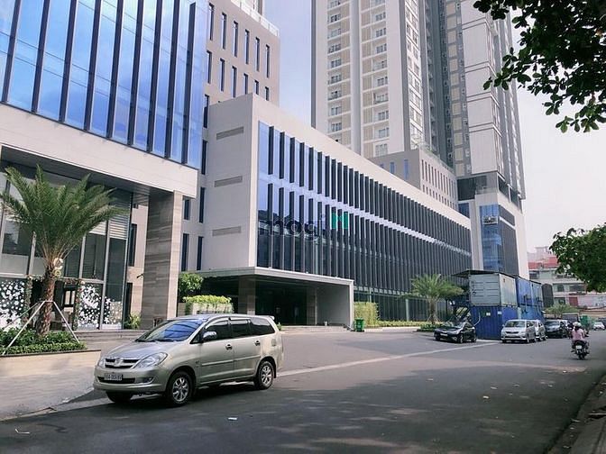 XI Grand Court