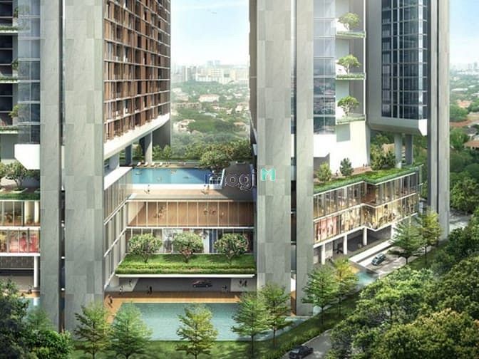 Dolphin Plaza