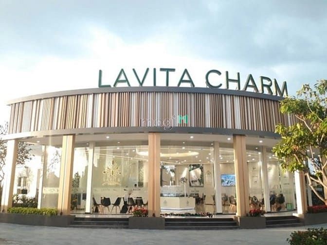 Lavita Charm