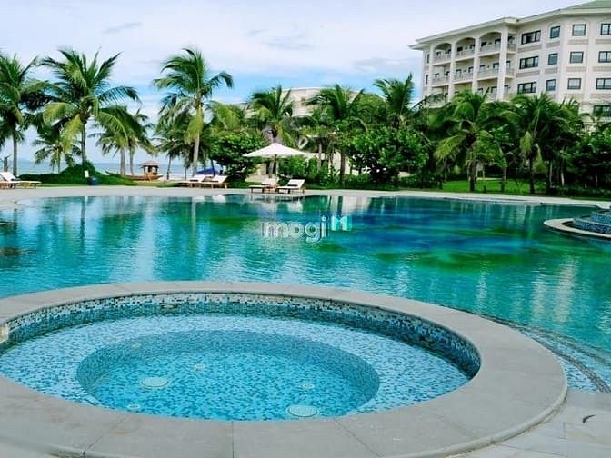 Olalani Resort and Condotel