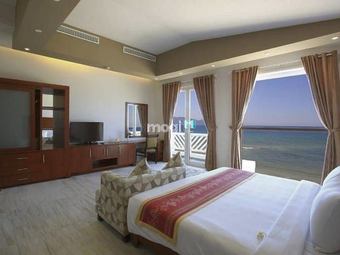 Olalani Resort and Condotel