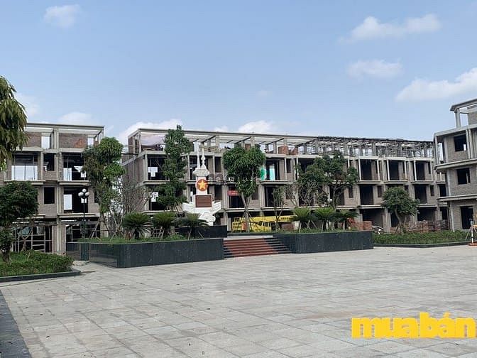 Calyx Residence