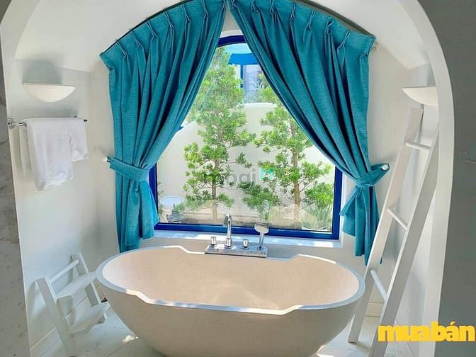 Cam Ranh Bay Hotels & Resort