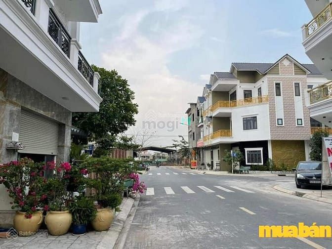 Cozy House Bình Dương